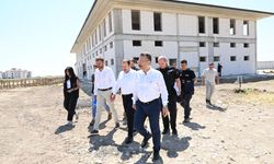 Vali Aksoy, AFAD'ın yeni hizmet binasını inceledi