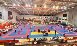 Türkiye Karate Premier Ligi’nin Muş etabı başladı