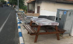 Kaldırımlar Yazlık Oturma Alanına Dönüştü