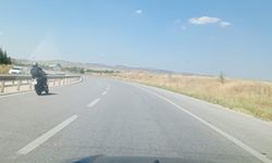 Kırklareli'nde Motosikletli Sürücünün Tehlikeli Gösterisi Yürekleri Ağza Getirdi