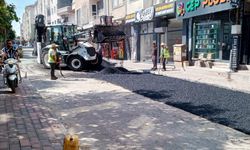 Hasanpaşa Caddesi’nde Asfalt Serim Çalışmaları Yapılıyor