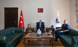 Vali Turan’dan Jandarma Komutanına Tebrik