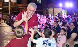 Başkan Gerenli, Çocuklarla Kukla Oyununu İzledi