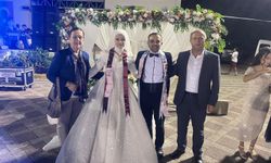 Başkan Çamlıca, Buket ve Ahmet’in Düğününe Katıldı
