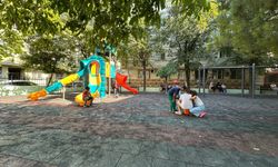 Esenyurt'ta yenilenen Sümbül Sokak Parkı açıldı