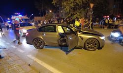 Edirne'de iki otomobil çarpıştı: 3 yaralı