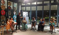 Antalya'da hangdrum ve santur atölyesi müzikseverlerle buluştu