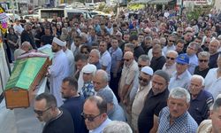 Boğularak öldürülen anne ve oğlu son yolcuğuna uğurlandı