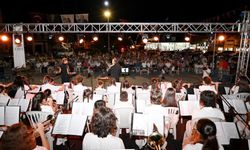 Kemer’de sokak hayvanları yararına ikinci konser