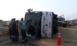 Sancaktepe'de 3 kişinin hayatını kaybettiği kaza sonrası yolcu otobüsü olay yerinden kaldırıldı
