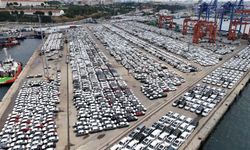 Haydarpaşa Limanı'nda binlerce ithal sıfır araç havadan görüntülendi