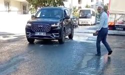 Patlayan borudan sular dereye aktı, vatandaşlar tepki gösterdi