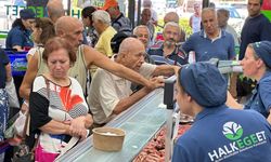 Halk Ege Et’te '30 Ağustos İndirimi' yoğun ilgi gördü