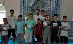 Üsküp’te 5 Öğrenci Yaz Kur’an Kursunda Hatim Yaptı