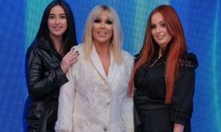 Safiye Soyman'a Klipte Selma Oruç Şıklığı