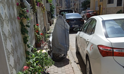 Vatandaşlar, Motosikletlerini Güneşten Koruyor