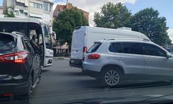 İşlek Caddede Park Sorunu Trafiği Zora Soktu