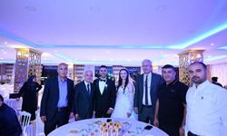 Vali Turan, Ezgi ve Burak’ın Düğününe Katıldı