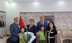 Adalet Erez İlkokulu Öğrencilerinden Kaymakama Ziyaret
