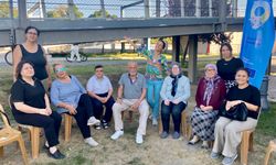 Huzurevi Sakinlerinden Kahkaha Yogası ve Nefes Egzersizleri Etkinliği