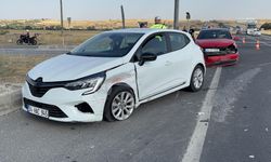 Edirne'de otomobiller çarpıştı: 1 yaralı