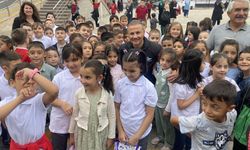 İlk Türk Astronot Alper Gezeravcı öğrencilerle bir araya geldi