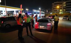 Dur ihtarına uymadı, aracı bırakıp başka araçla kaçtı