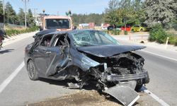 Keşan’da beton yükseltiye çarpan otomobilin sürücüsü yaralandı