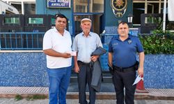 Yolda bulduğu parayı sahibine teslim etti