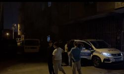 Gece yarısı husumetlisinin aracını kundakladı