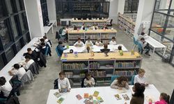 Öğrencilerden Kütüphanede Kitap Okuma Etkinliği