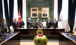 Vali Turan, Duyarlı Öğrencileri Makamında Kabul Etti