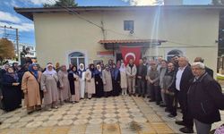 Başkan Ufuk İn, Umre’ye Giden Vatandaşları Dualarla Uğurladı
