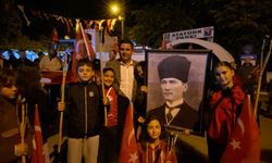 Kıyıköy’de Cumhuriyetin 102. Yılı Fener Alayıyla Kutlandı