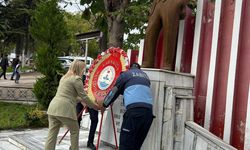 Kaynarca’da Atatürk Anıtı’na Çelenk Sunuldu