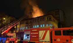 Eşi eve almayınca sinirlenip binanın çatısını yaktı: 1 gözaltı