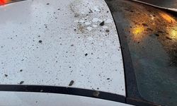 Lüleburgaz'da üst geçitten beton parçaları düştü: Sürücü faciadan döndü