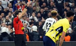 Beşiktaş ile Fenerbahçe arasındaki son 50 derbide 34 kırmızı kart çıktı