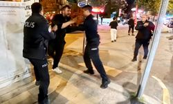 Yoldan geçen araçlara zarar verdi, polise direndi, "Öldürün beni" diye bağırdı