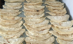 Evlerde Gözleme Yapımı Sürüyor