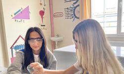 Öğrenciler Deneylerle Öğreniyor