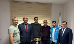 Pınarhisar Devlet Hastanesi Ayak Tenisi Turnuvası’nda Şampiyon Oldu