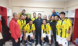 Başkan Yayla Doğanspor–İstasyonspor Maçını Tribünden Takip Etti