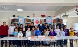 Kaymakam Özderin Gençlik Kampında Gençlerle Buluştu