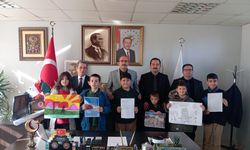 Dereceye Giren Öğrencilerden Başkan Şenol’a Ziyaret