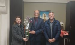 Müdür Akdemir’e Öğretmenler Günü Ziyareti