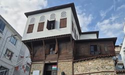 Osmanlı'ya sığınan Macar kralının evi eski günlerini arıyor