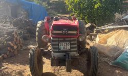 Traktör devrildi: 1 ölü