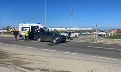 İpsala’da iki otomobil çarpıştı: 8 yaralı