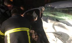 İki otomobil kafa kafaya çarpıştı: 7 yaralı